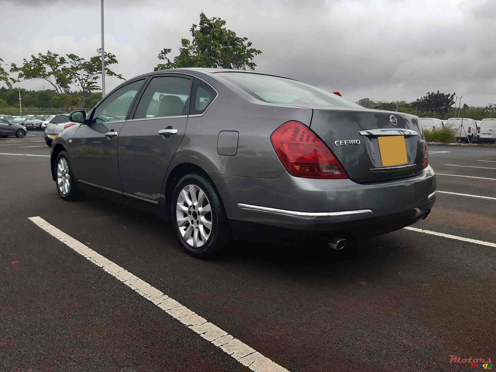 2007' Nissan Cefiro photo #2