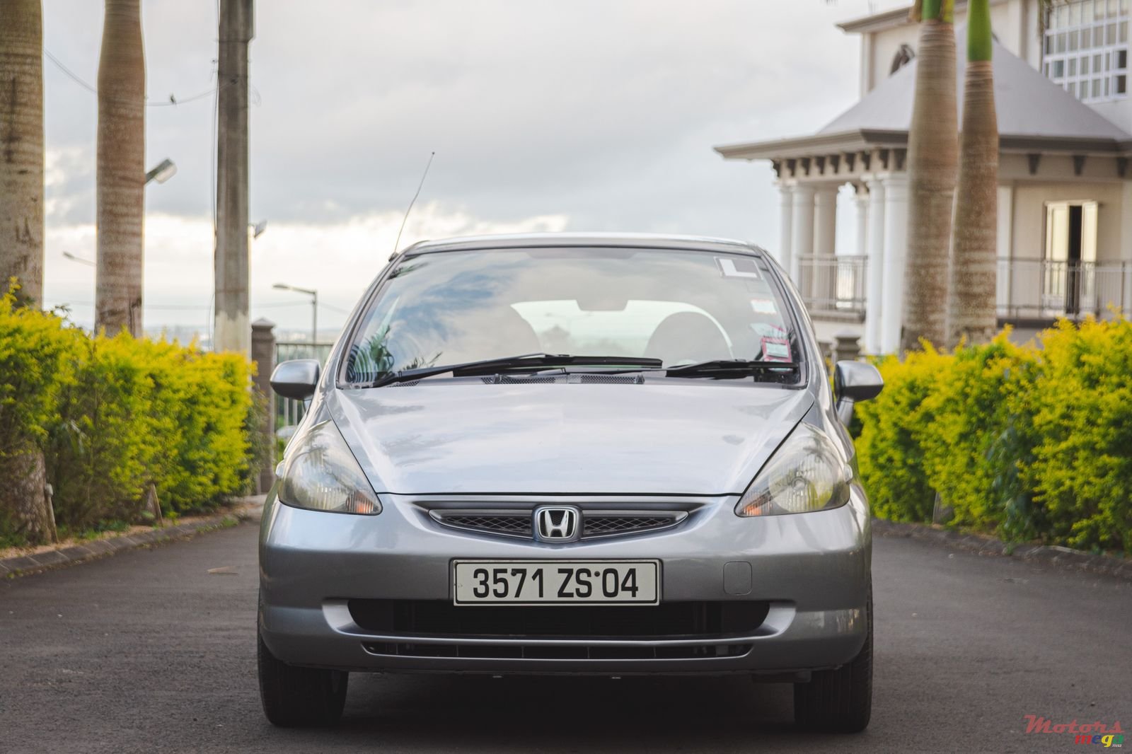 2004' Honda Fit photo #2