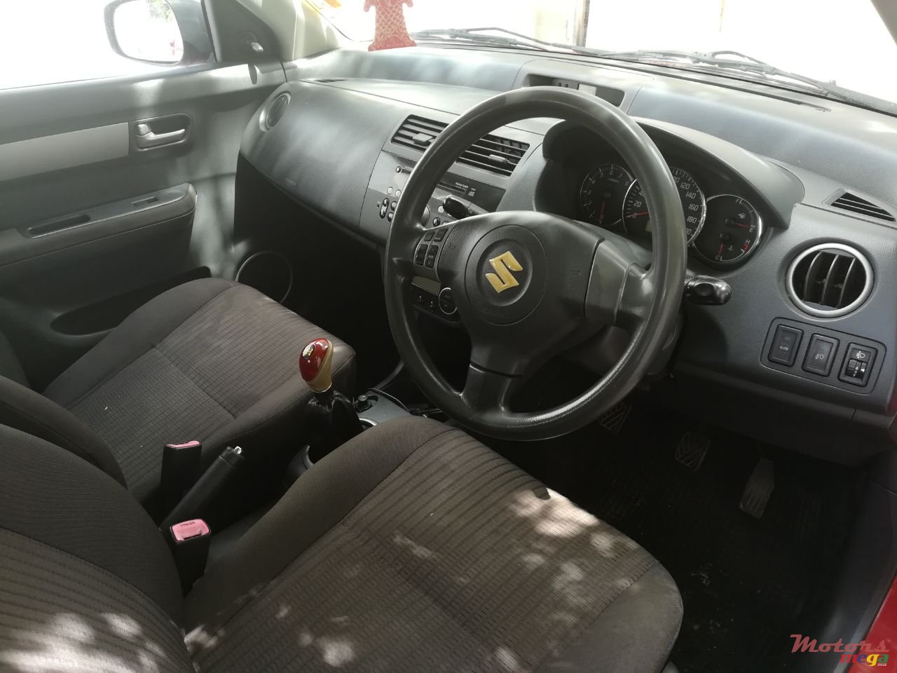 2008' Suzuki Swift photo #3