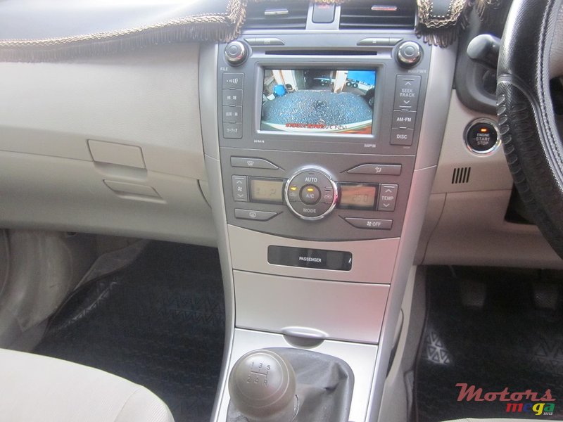 2006' Toyota Corolla Axio grade G photo #4
