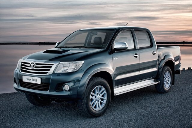 Toyota Hilux pickup gets fresh skin, more power for 2012