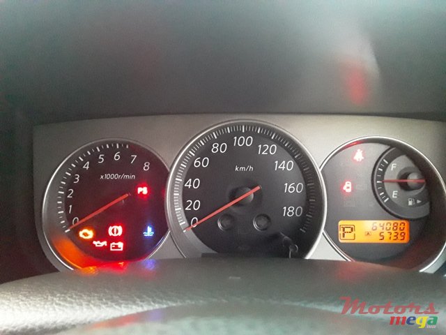 2006' Nissan Bluebird Sylphy photo #5