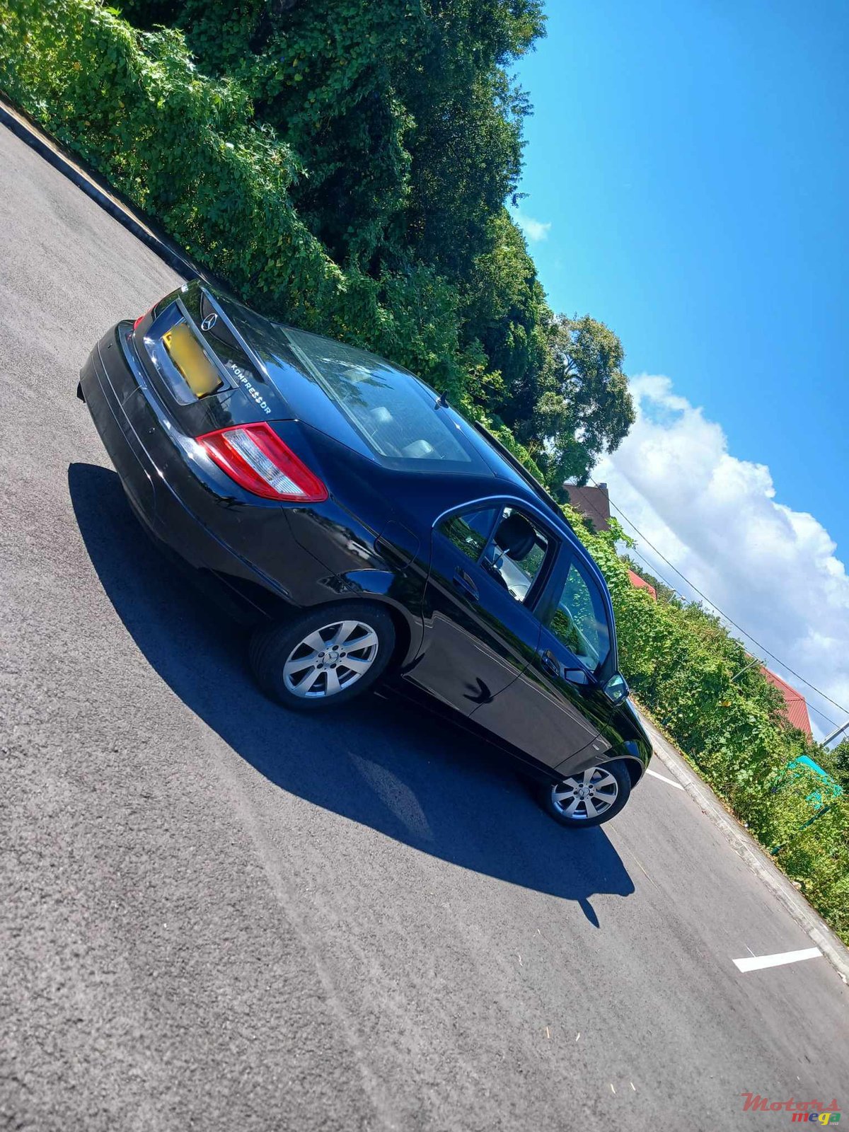 2009' Mercedes-Benz C 180 photo #2