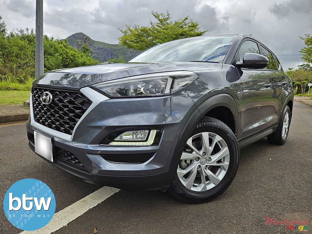 2021' Hyundai Tucson photo #2