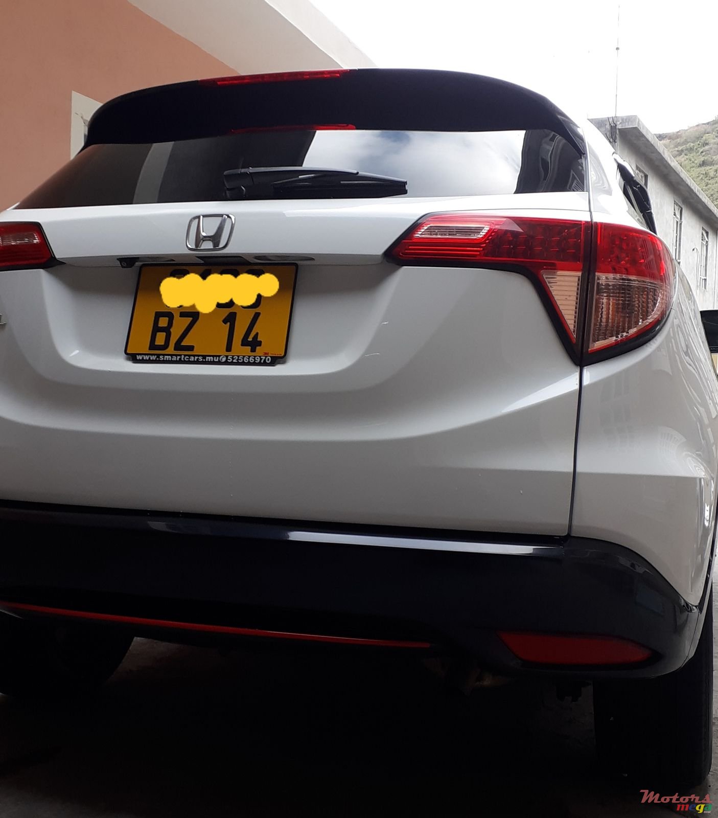 2014' Honda HR-V Vtec photo #2