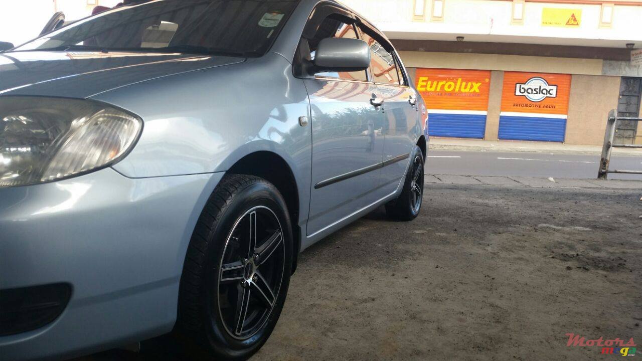 2005' Toyota Corolla photo #4