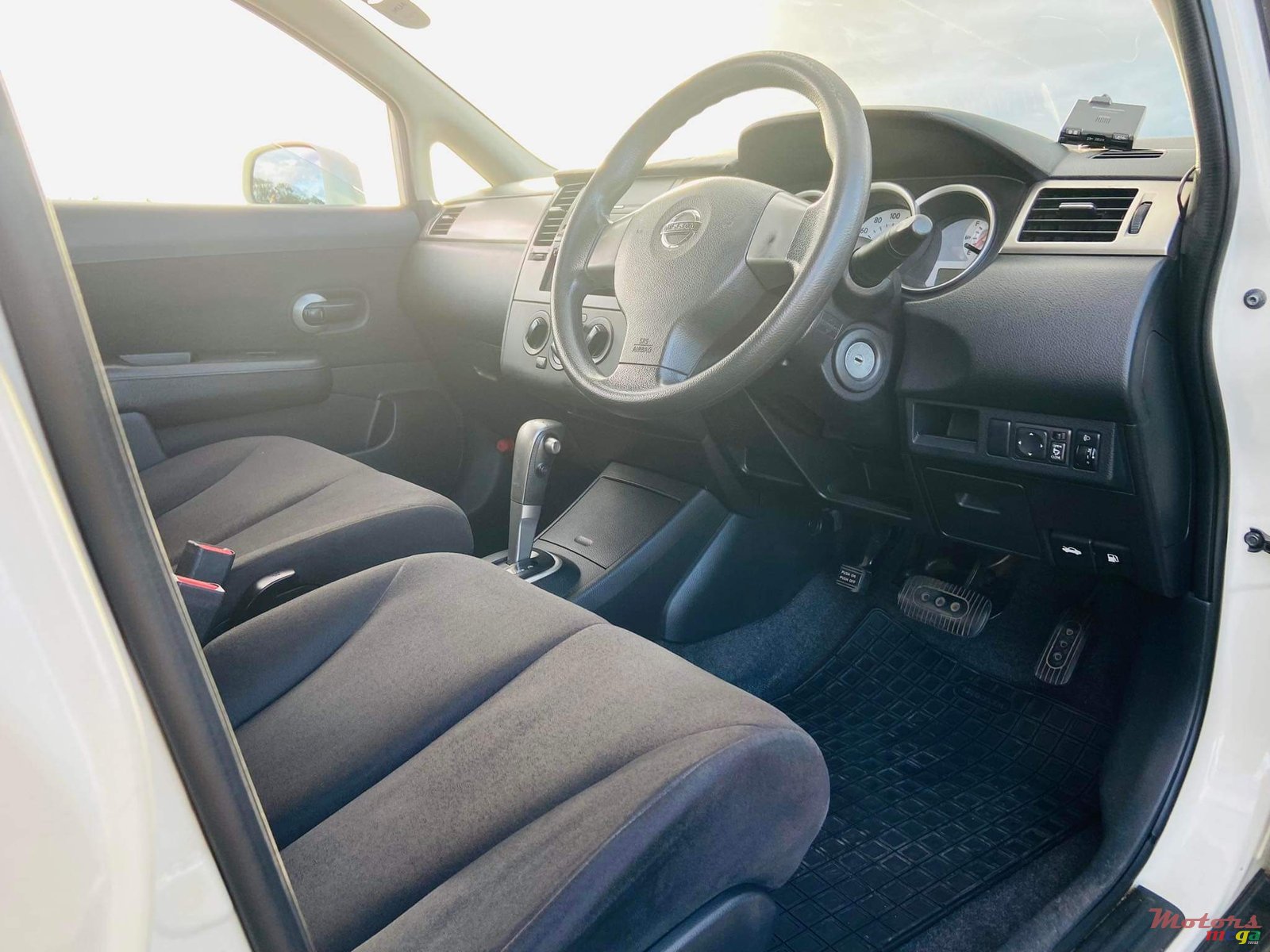 2006' Nissan Tiida photo #6