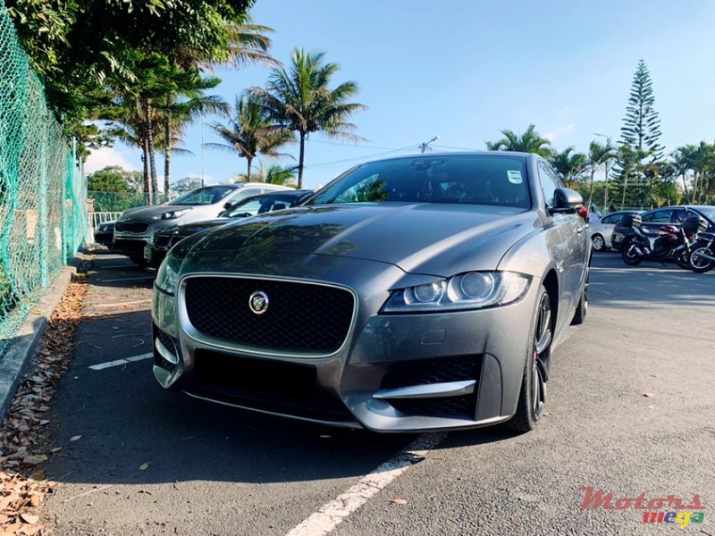 2018' Jaguar XF R Sport 2.0d photo #1