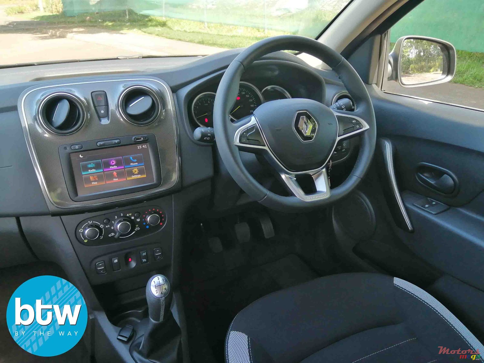 2018' Renault Sandero StepWay photo #6