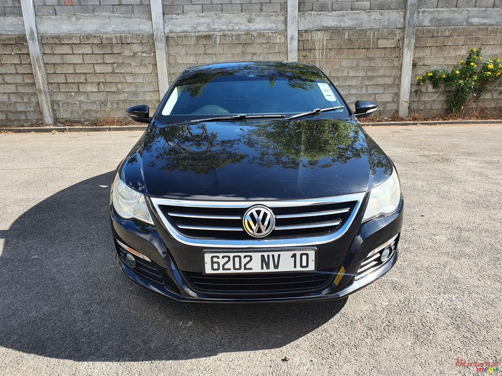 2010' Volkswagen photo #2