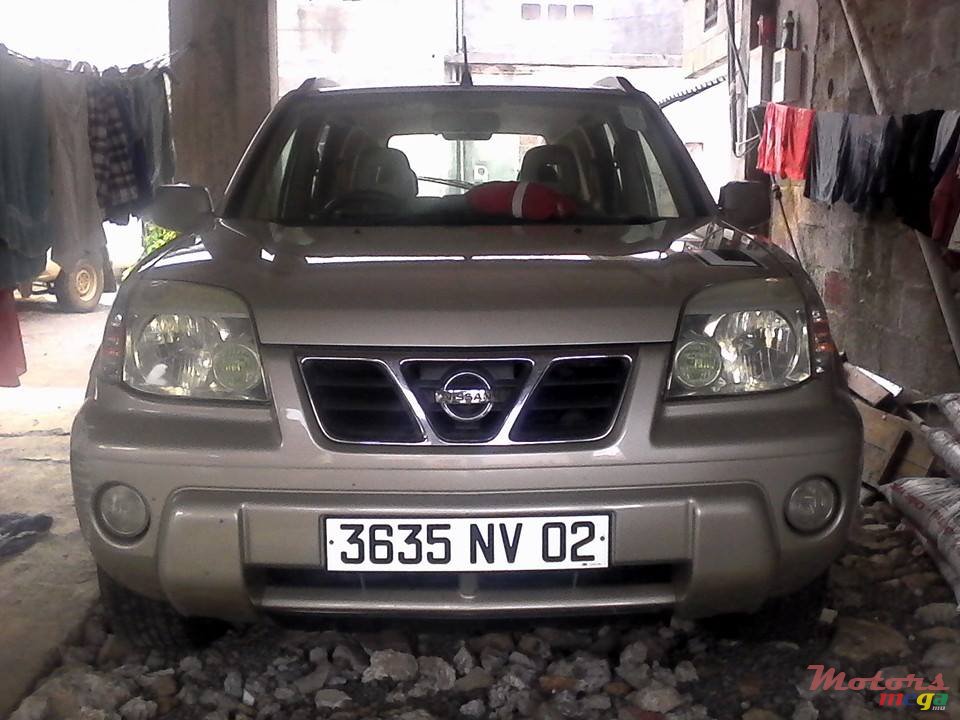 2002' Nissan X-Trail photo #1