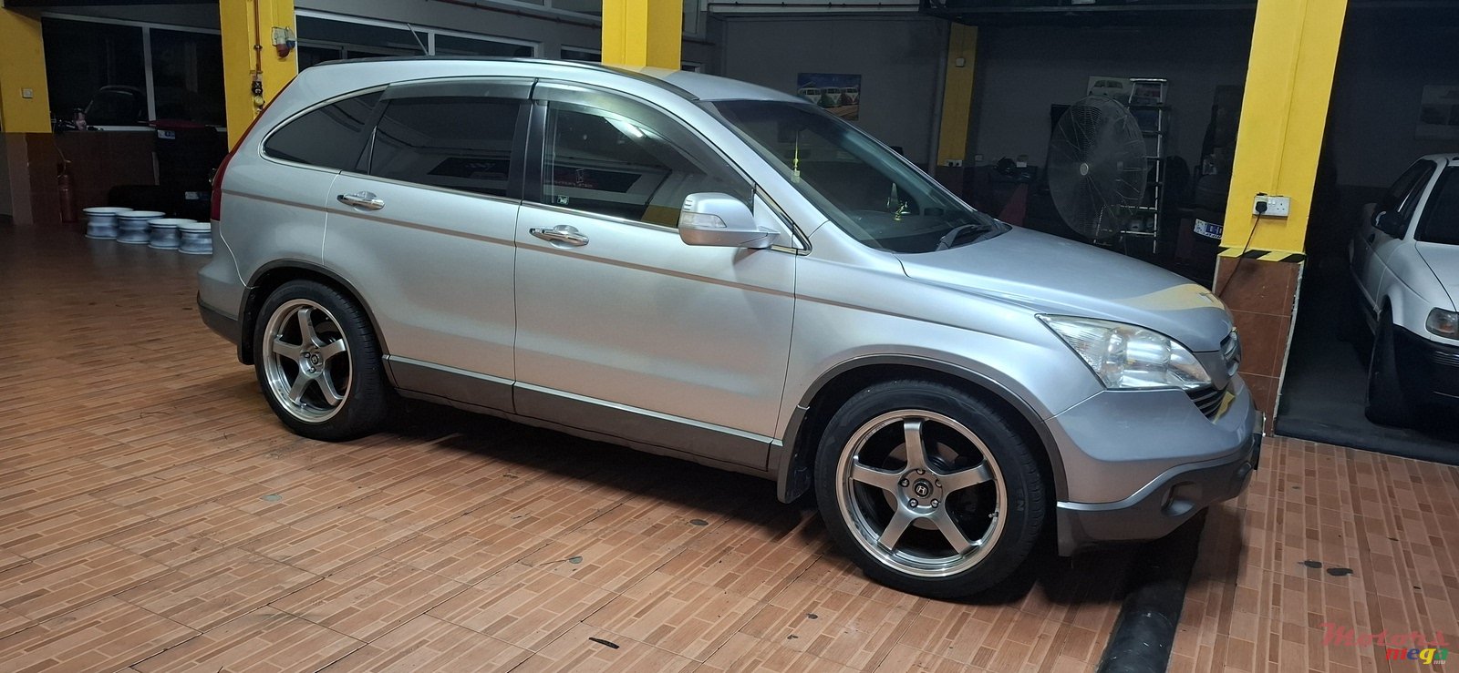 2009' Honda CR-V photo #4