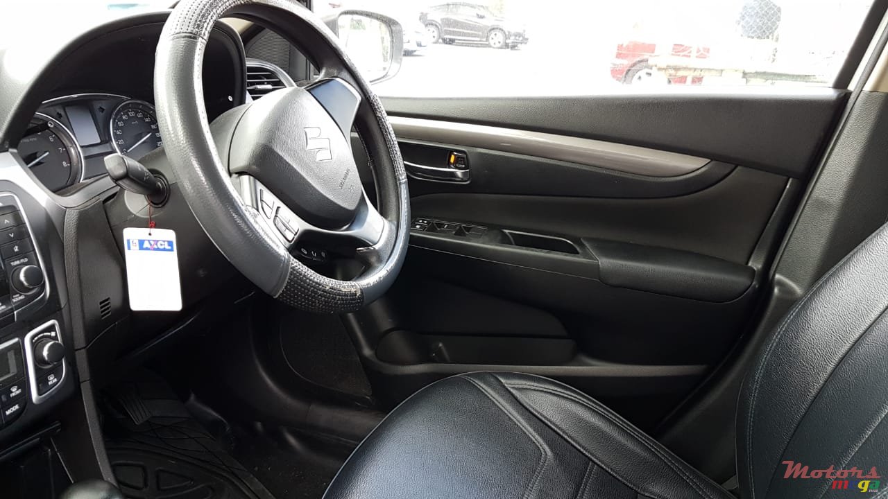 2017' Suzuki photo #2