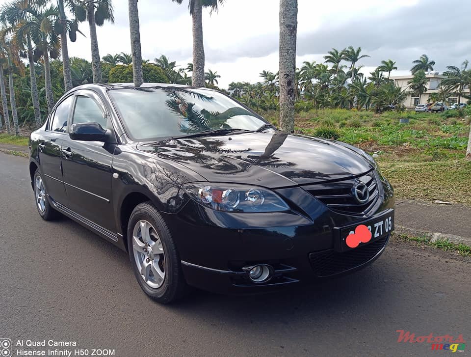 2005' Mazda 3 LUX EDITION photo #1