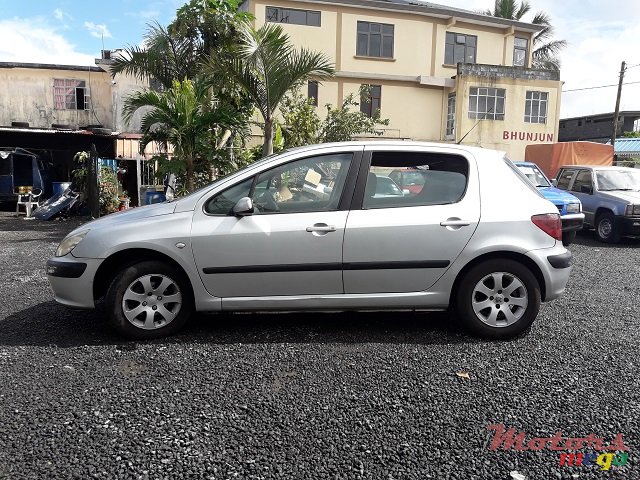 2002' Peugeot 307 photo #3