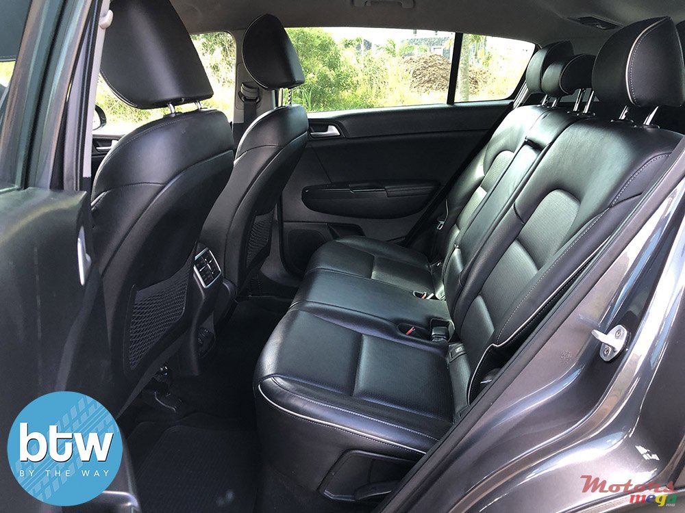 2016' Kia Sportage photo #4