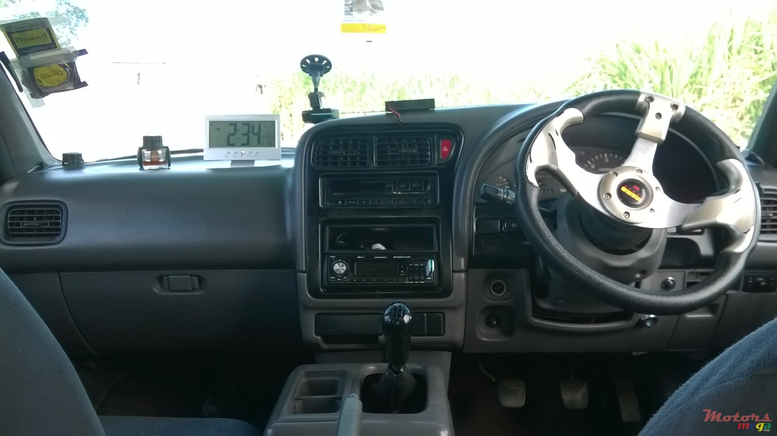 1995' Nissan Serena photo #7