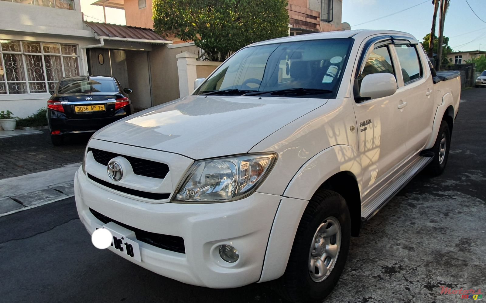 2010' Toyota Hilux 4x4 photo #5