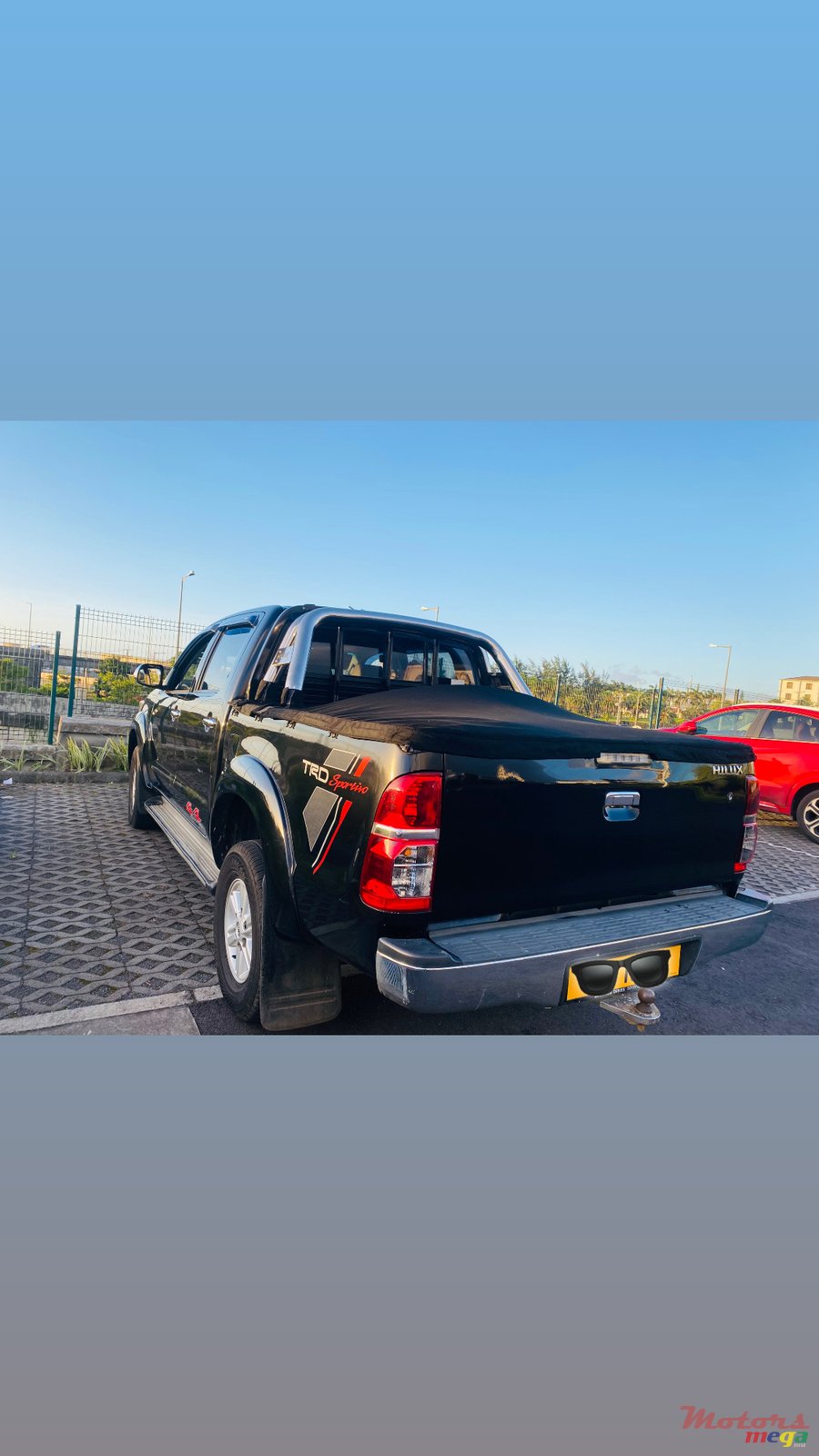 2014' Toyota Hilux Any photo #2