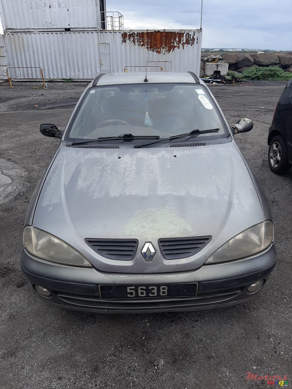 2001' Renault Megane photo #3