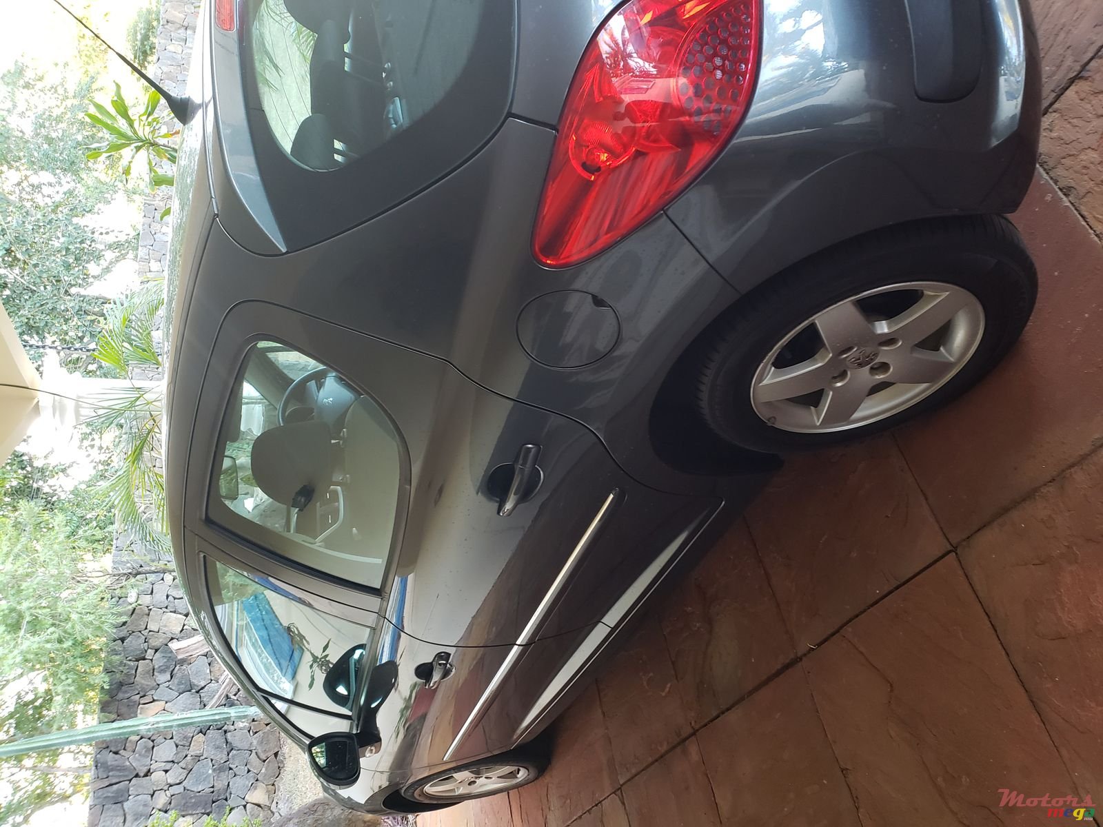 2012' Peugeot 207 photo #1