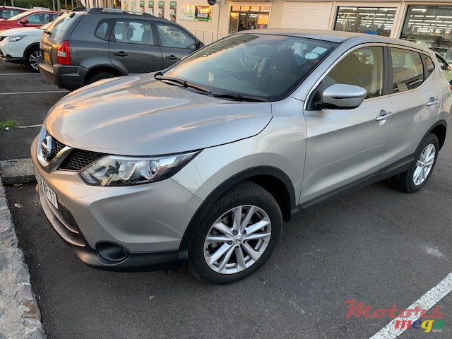 2017' Nissan Qashqai Acenta 1.2 CVT photo #4