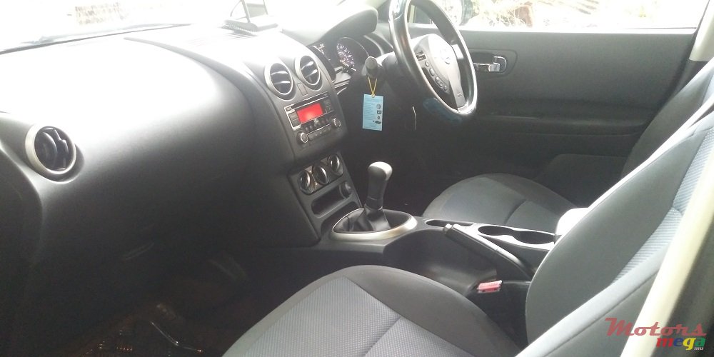 2012' Nissan Qashqai 1.6 photo #6