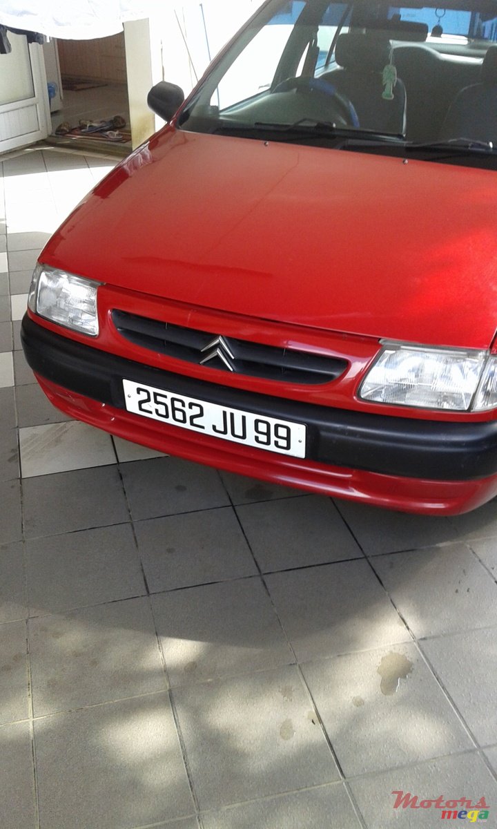 1999' Citroen Saxo photo #1