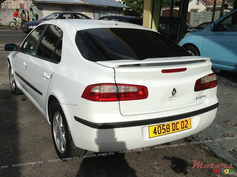 2002' Renault Laguna photo #4