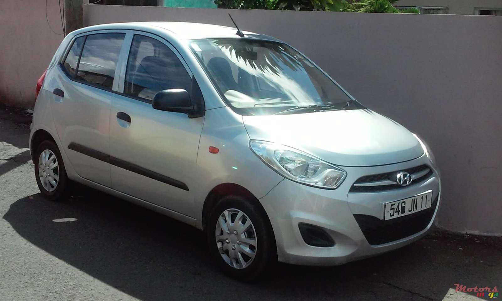 2011' Hyundai i10 I10 automatic photo #1