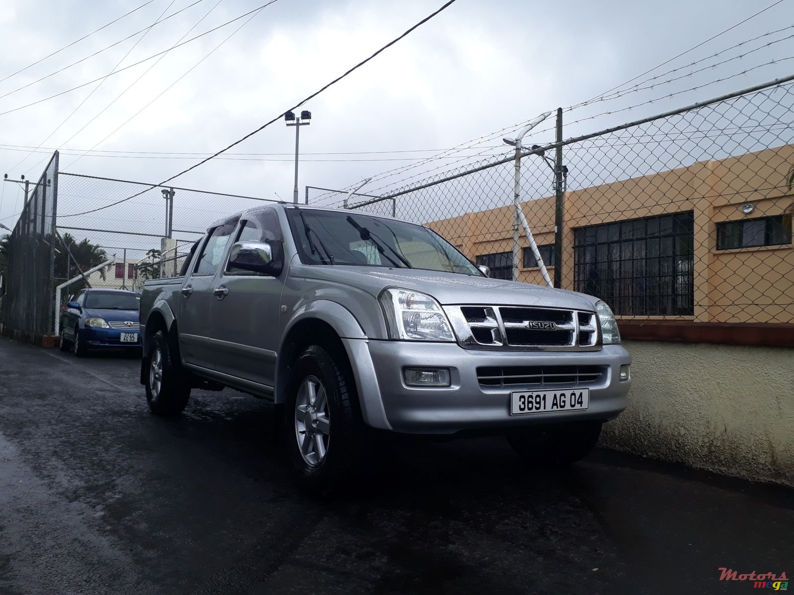 2004' Isuzu D-Max Kb300 photo #2