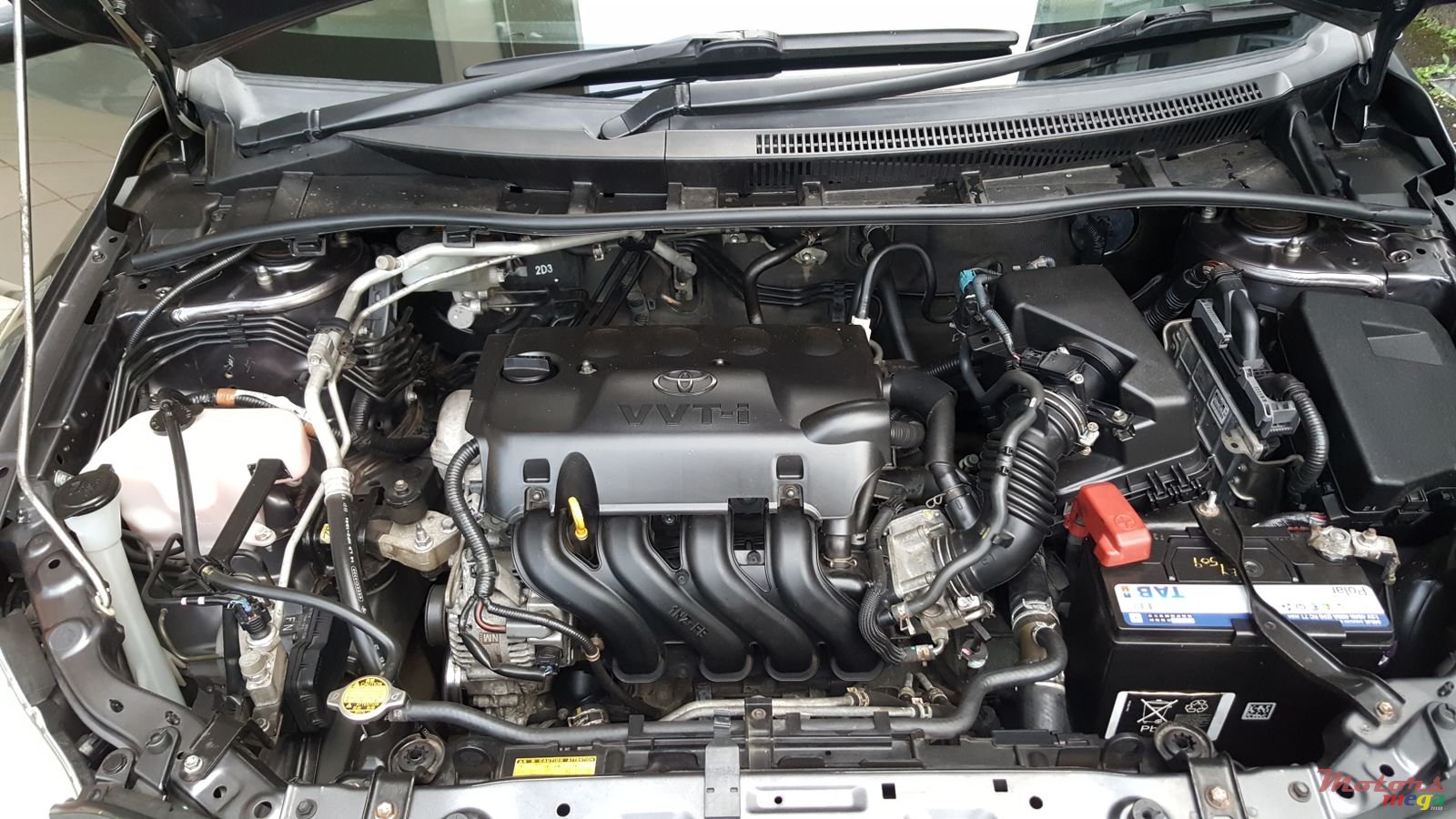 2013' Toyota Corolla photo #2