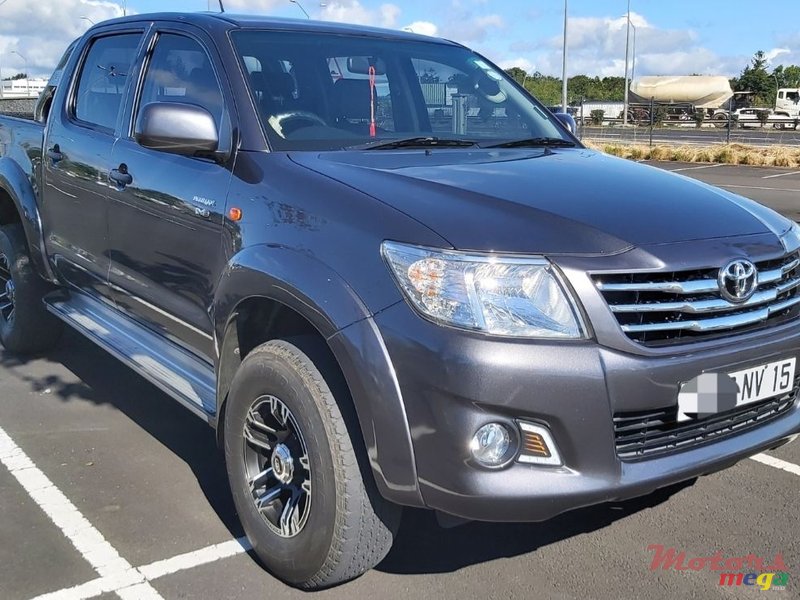 2015' Toyota Hilux As new, low mileage photo #4