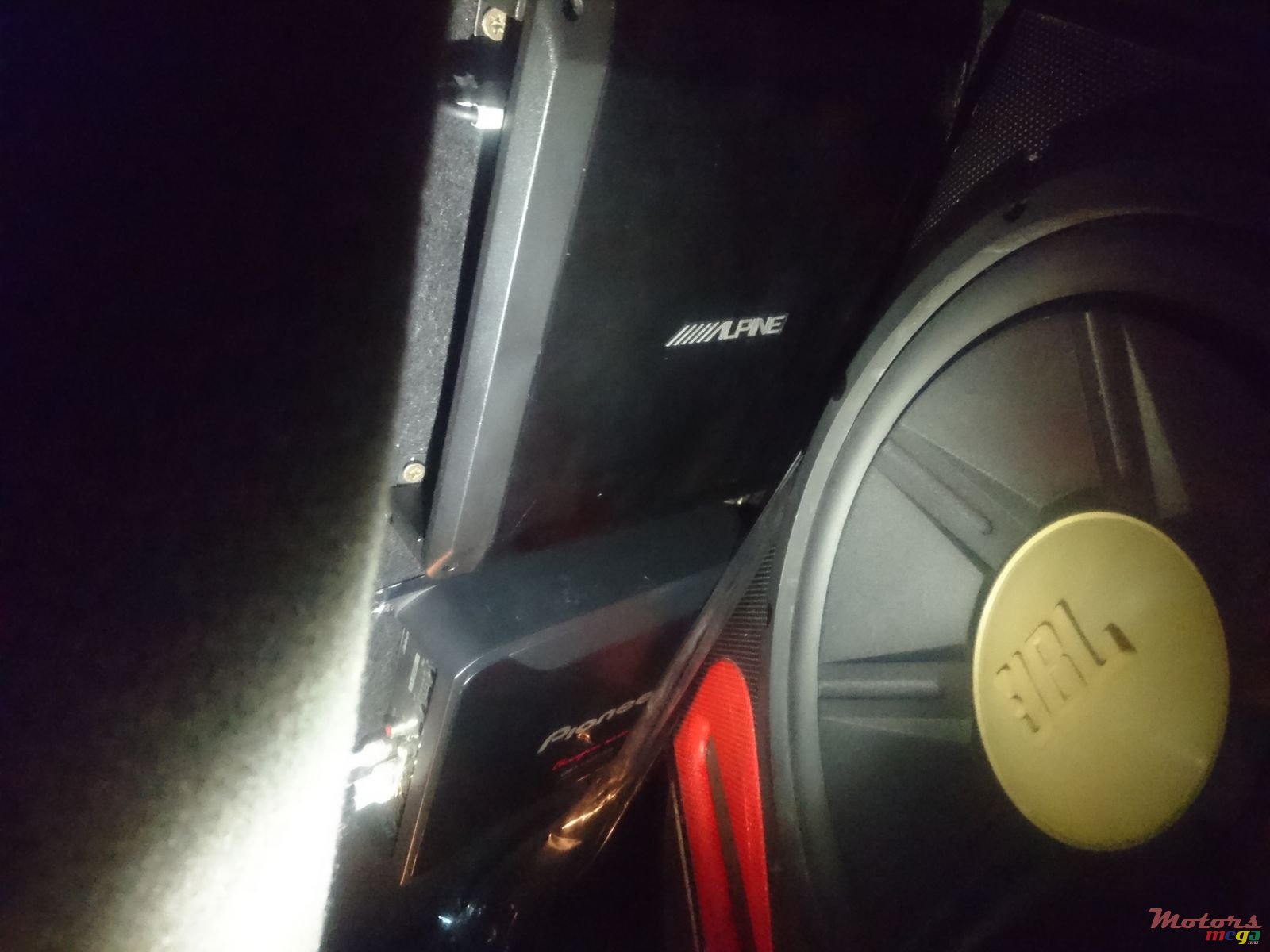 2006' Toyota Vitz photo #7