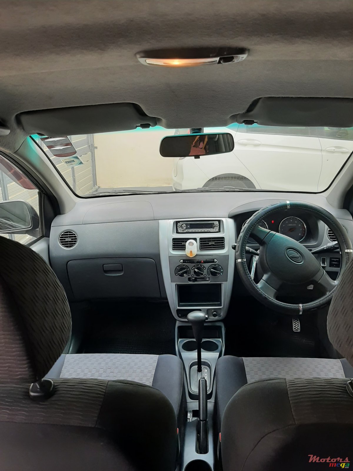 2012' Perodua Viva Elite photo #5