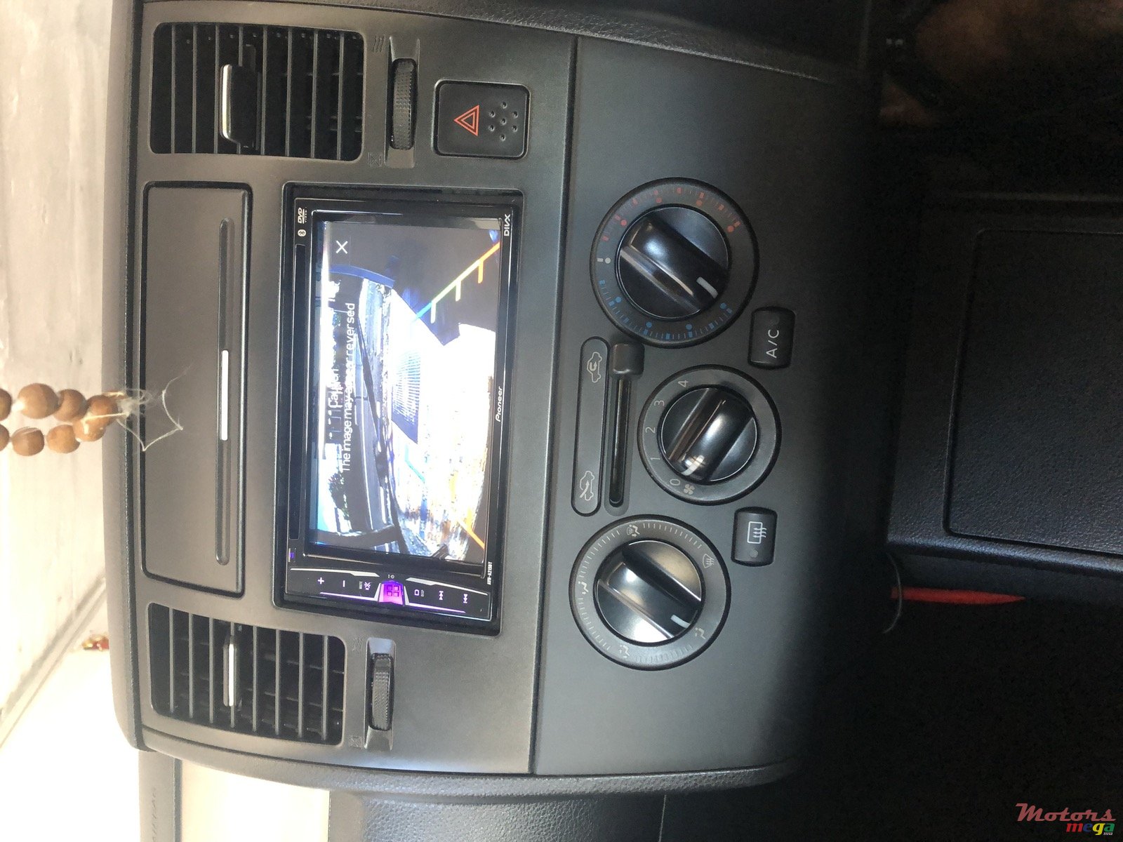 2009' Nissan Tiida photo #5