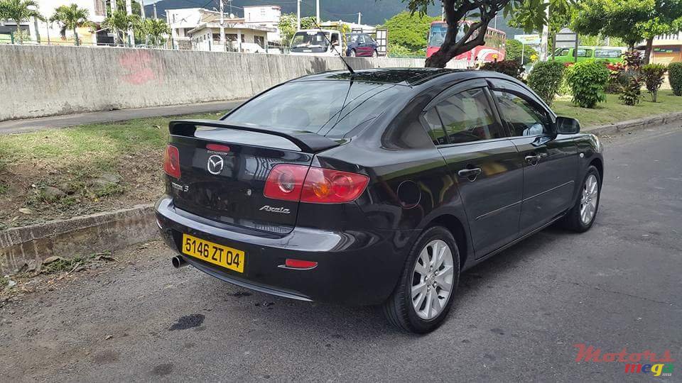 2004' Mazda photo #3