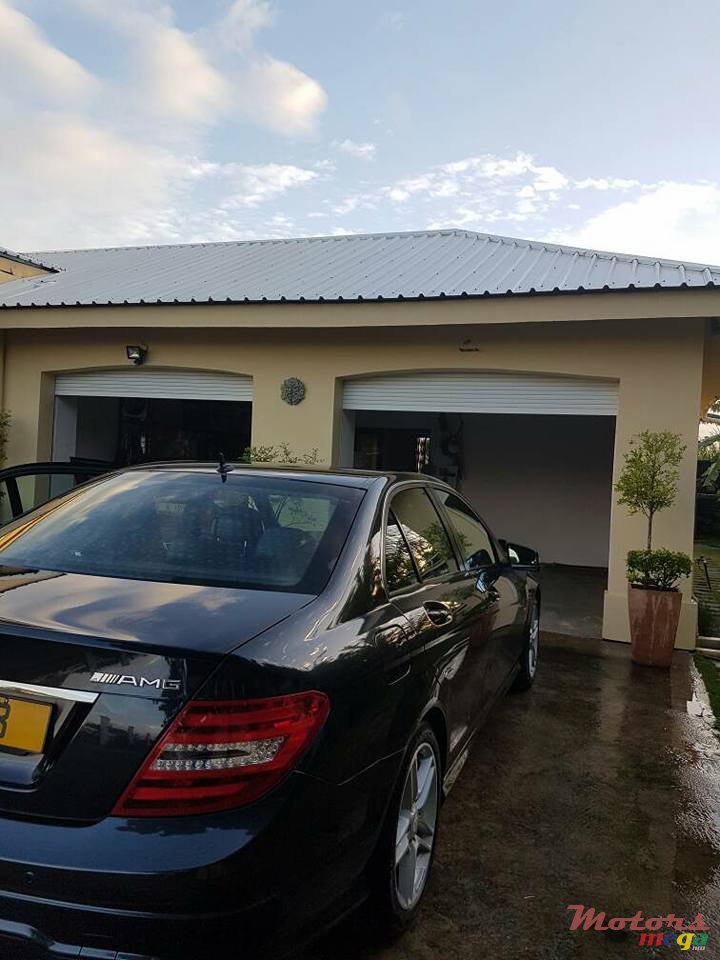 2013' Mercedes-Benz C-Class photo #4