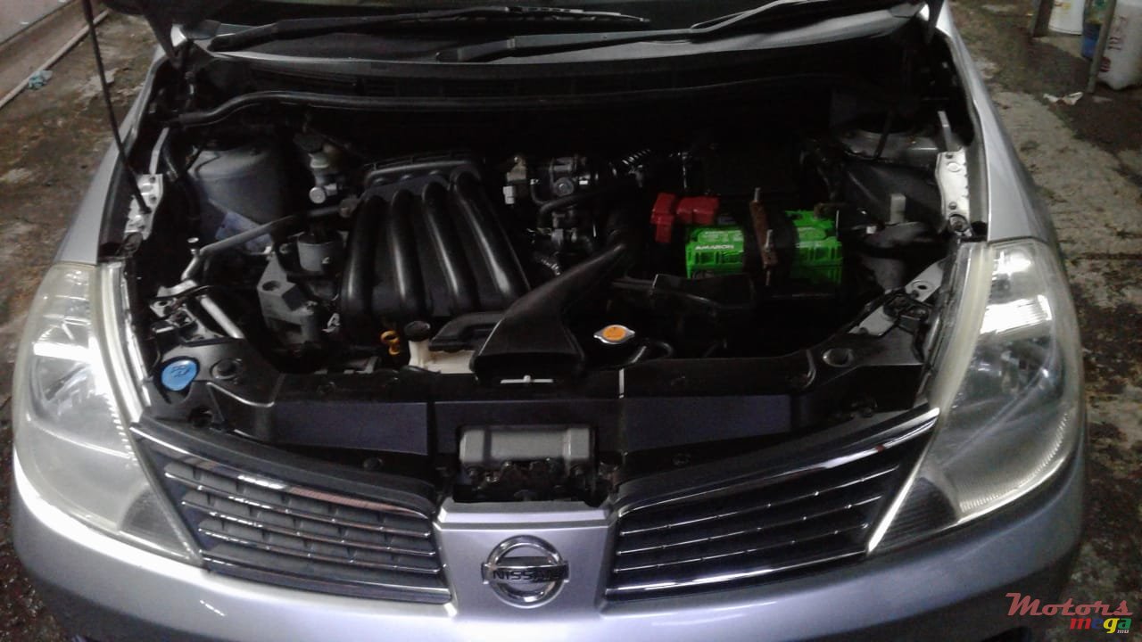 2006' Nissan Tiida photo #6