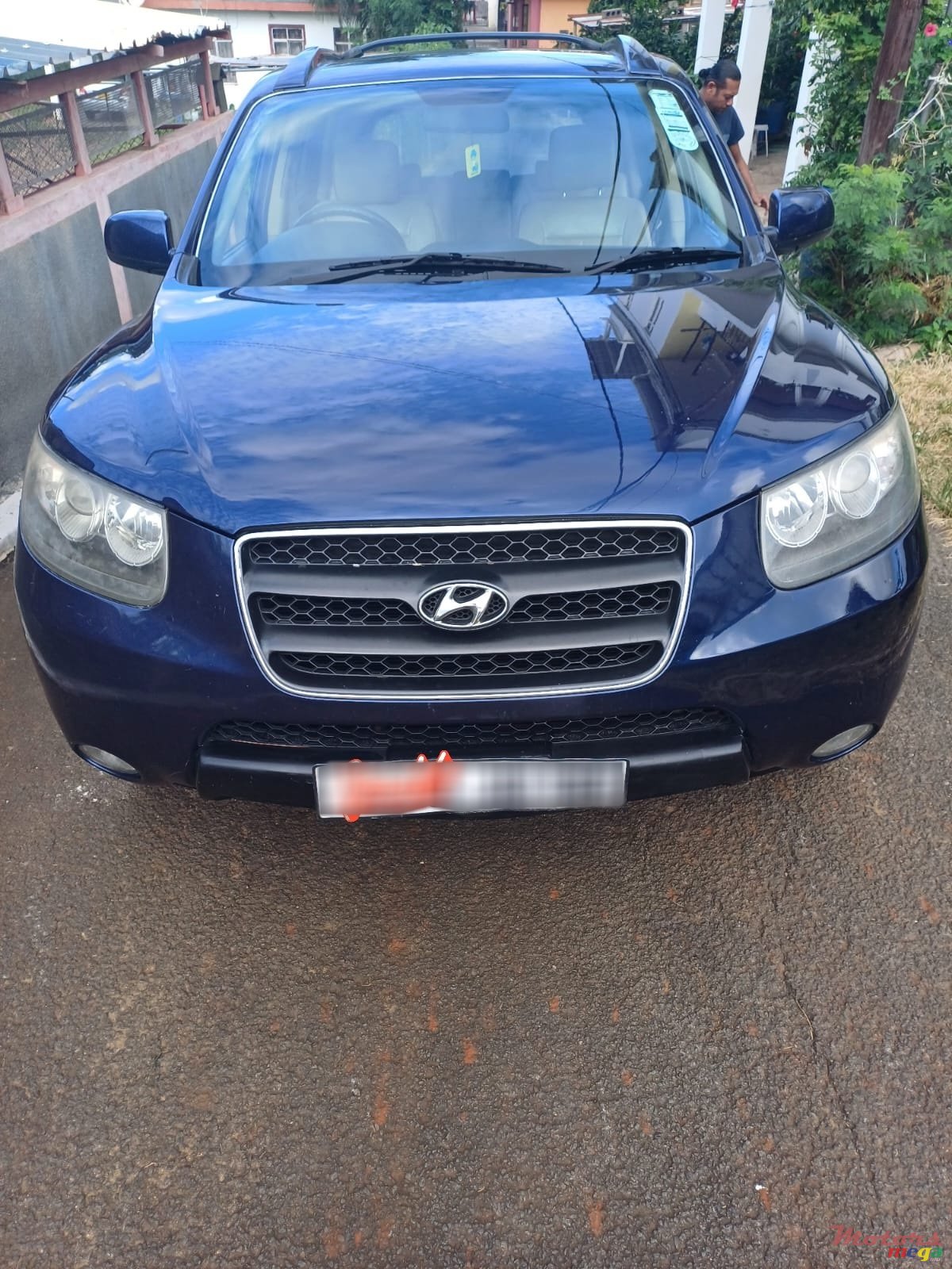 2008' Hyundai Santa Fe photo #1