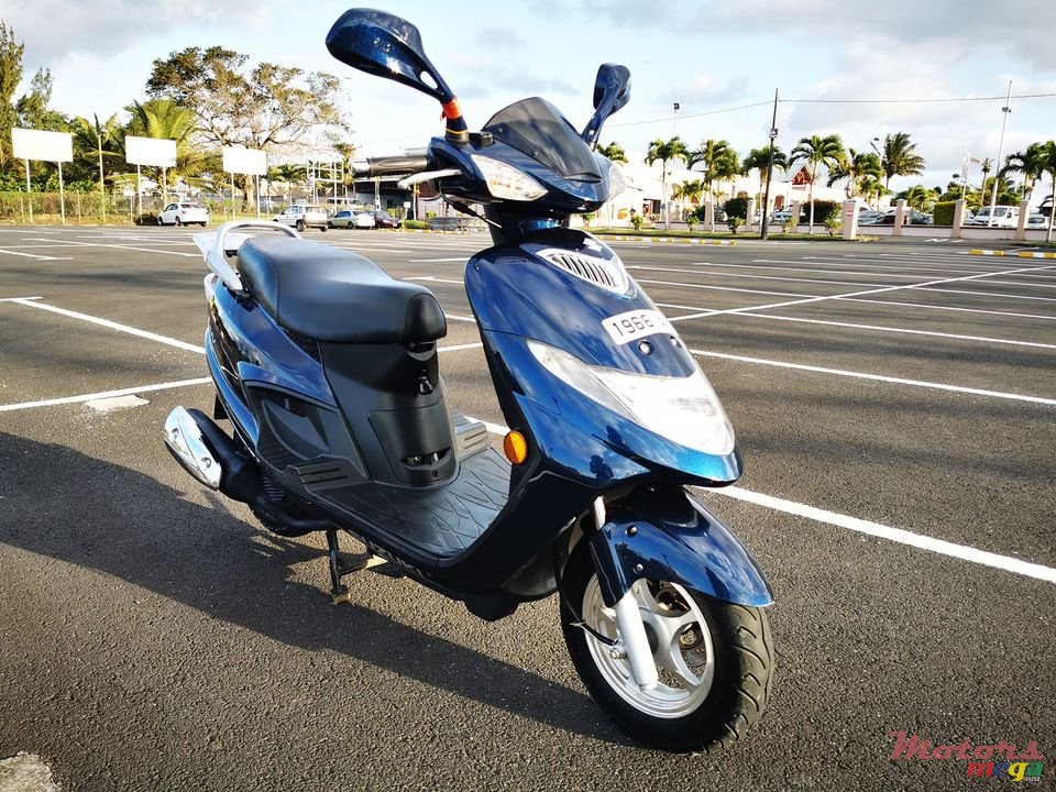 2019' Suzuki An125 photo #2