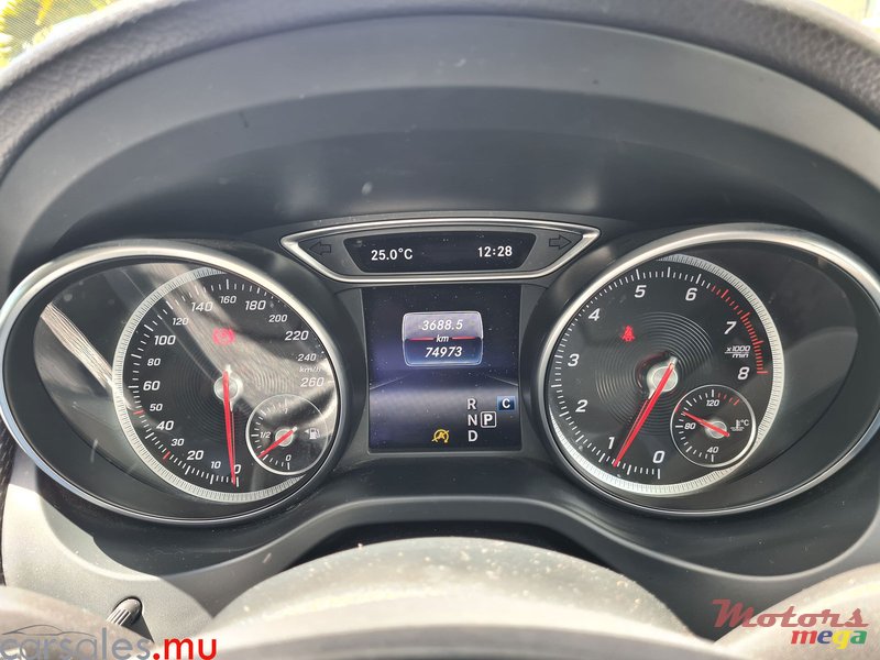 2020' Mercedes-Benz GLA 180 Style 1.6 photo #7