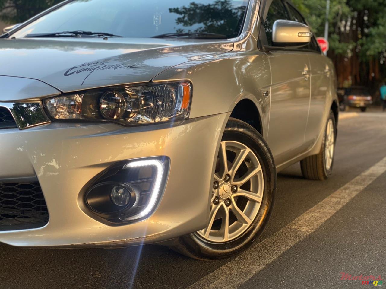 2016' Mitsubishi Lancer photo #4