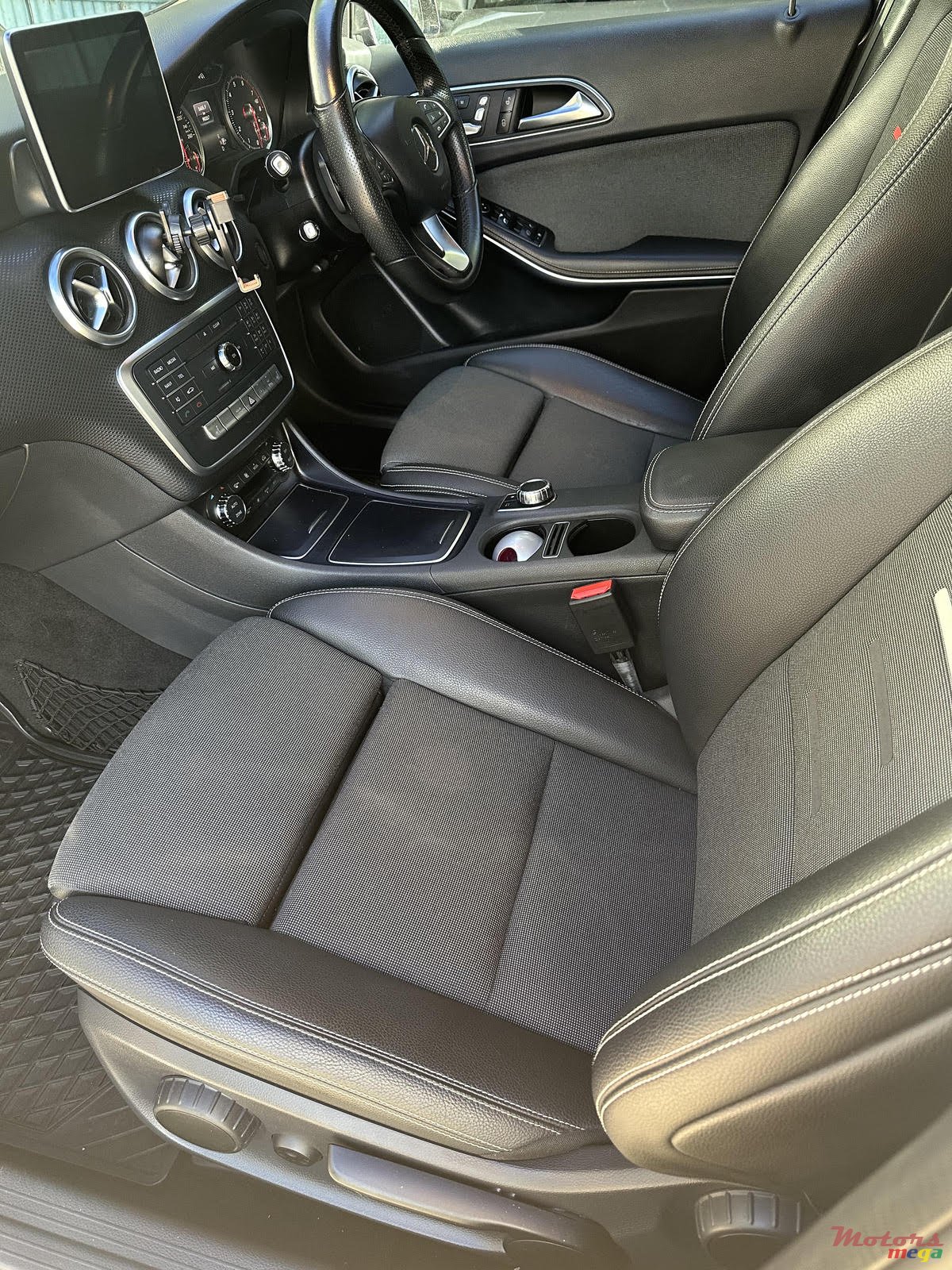 2016' Mercedes-Benz A 180 photo #4