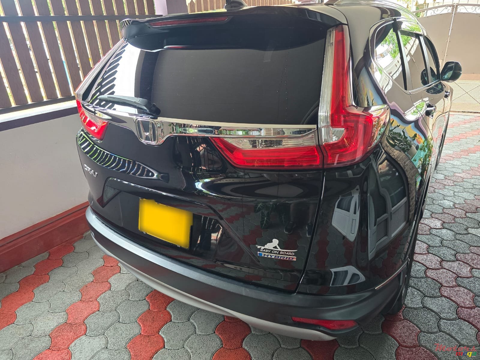 2020' Honda CR-V Hybrid, Masterpiece Edition photo #3