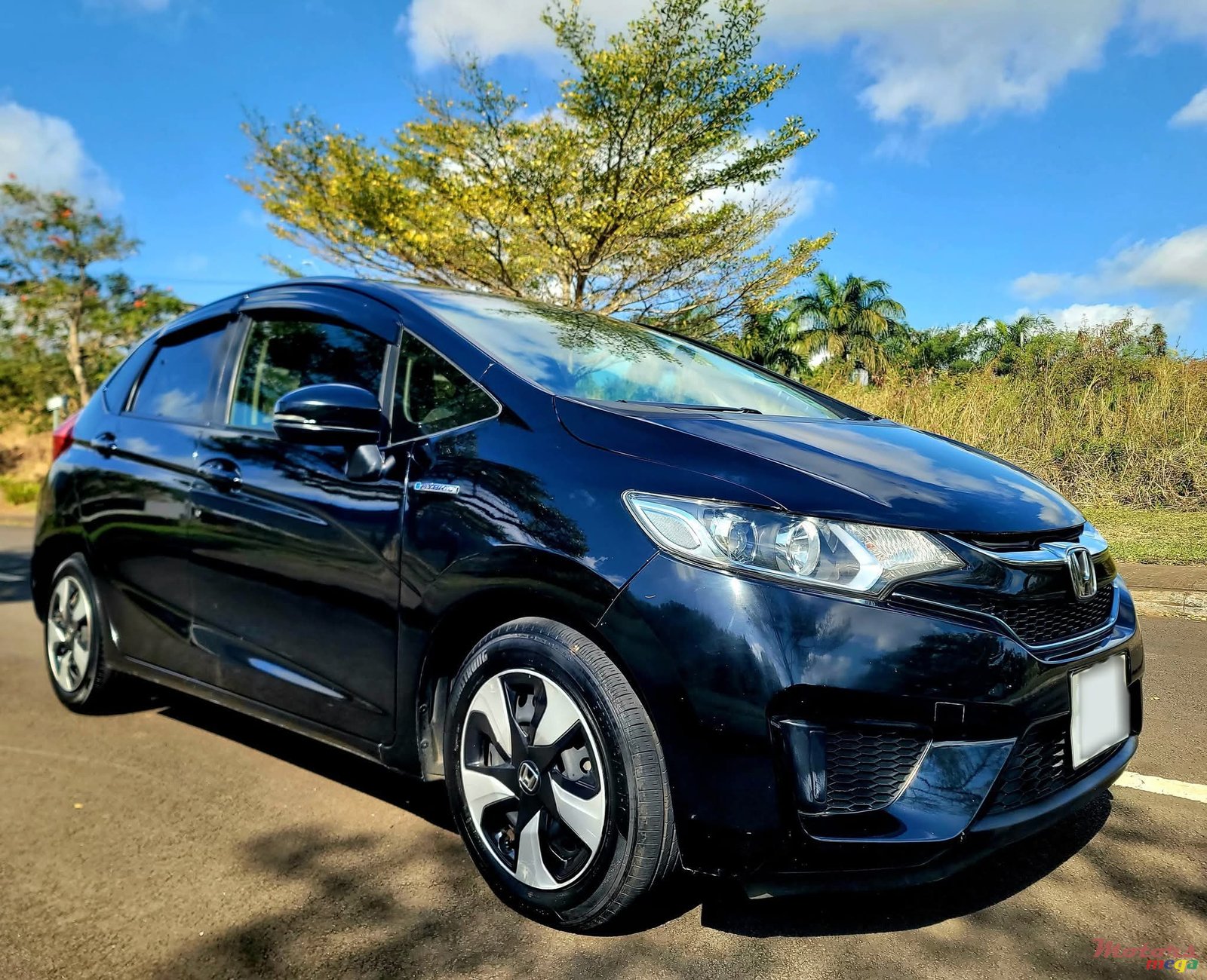 2016' Honda Fit Low mileage hybrid photo #3