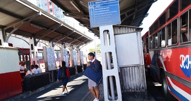 Bunwaree : «Nous Investirons Dans l’Achat de Bus Dédiés aux Collégiens»