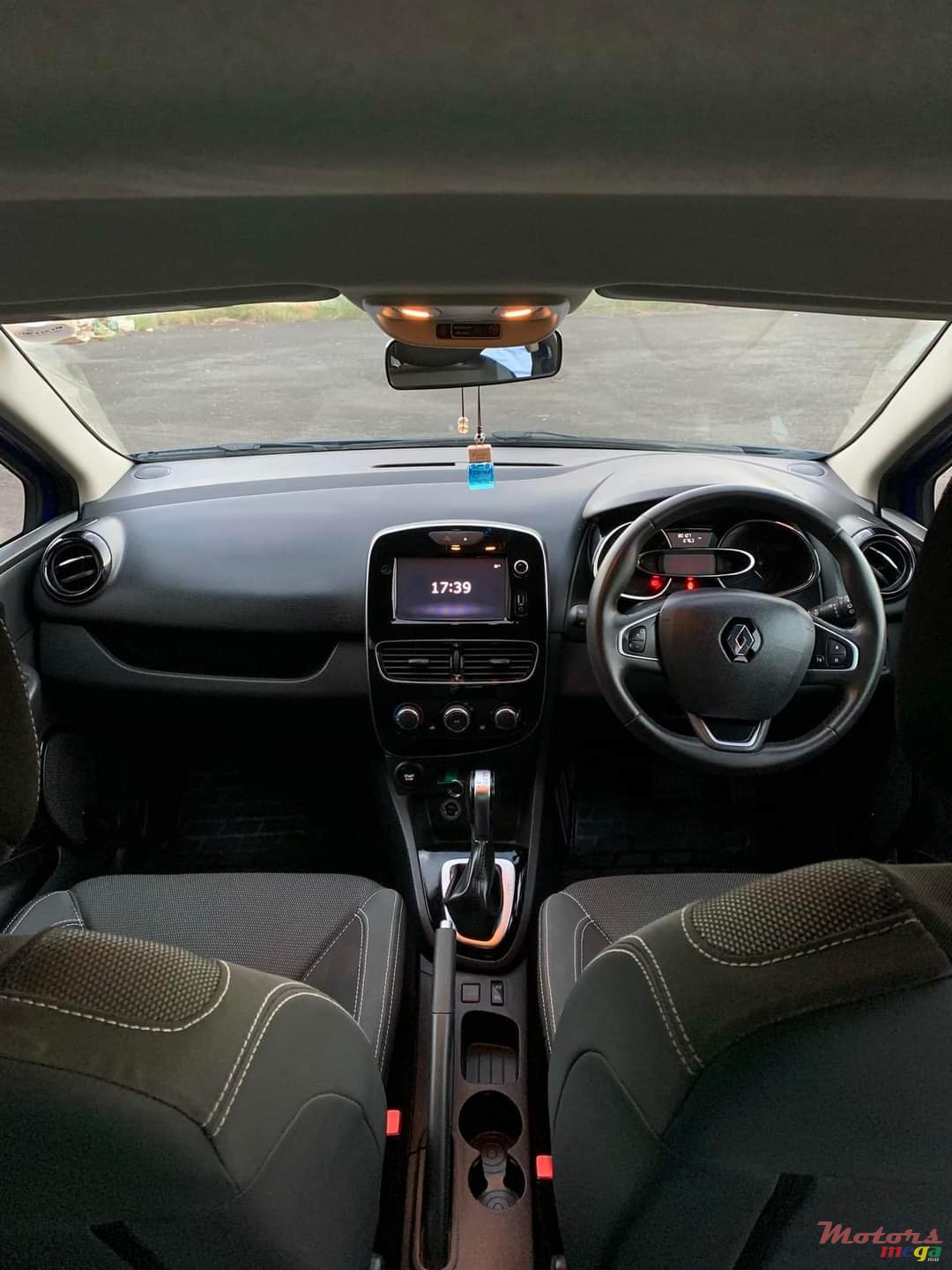 2020' Renault Clio 2020 photo #7