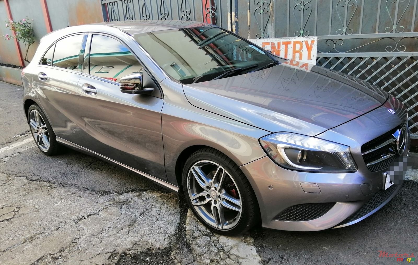 2014' Mercedes-Benz A 180 photo #1