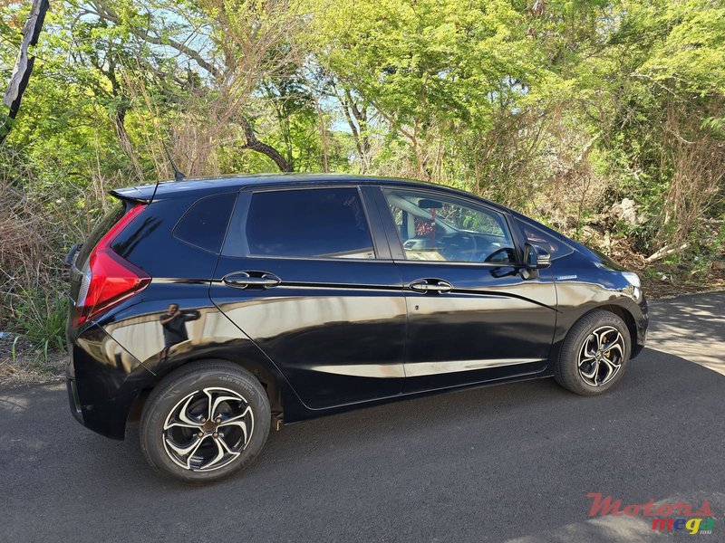 2016' Honda Fit photo #2